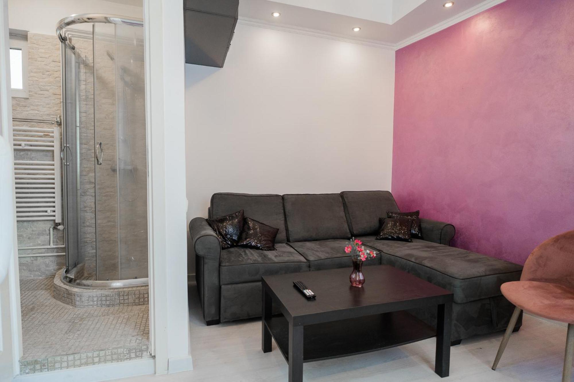 Ultra Central White & Lila Studio Bucureşti Ngoại thất bức ảnh